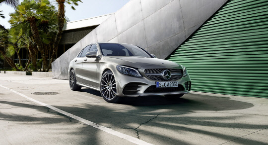 메르세데스-벤츠 더 뉴 C220d AMG. <메르세데스-벤츠코리아 제공>